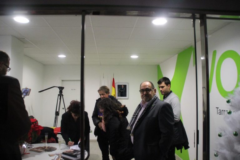 VOX reanuda su campaña contra la basura de «fanáticos» independentistas en Tarragona