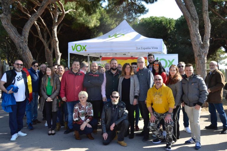 VOX demuestra su fuerza en las calles de Gava (Barcelona)
