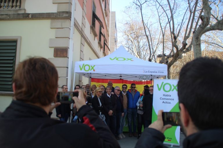 VOX expulsa a CDR y ultraizquierda de Castelldefels después de «reconquistar» la ciudad