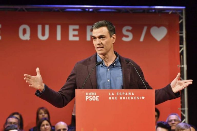 Sánchez: «La Derecha es predemocrática» y el «PP viene de la prehistoria con Suárez»