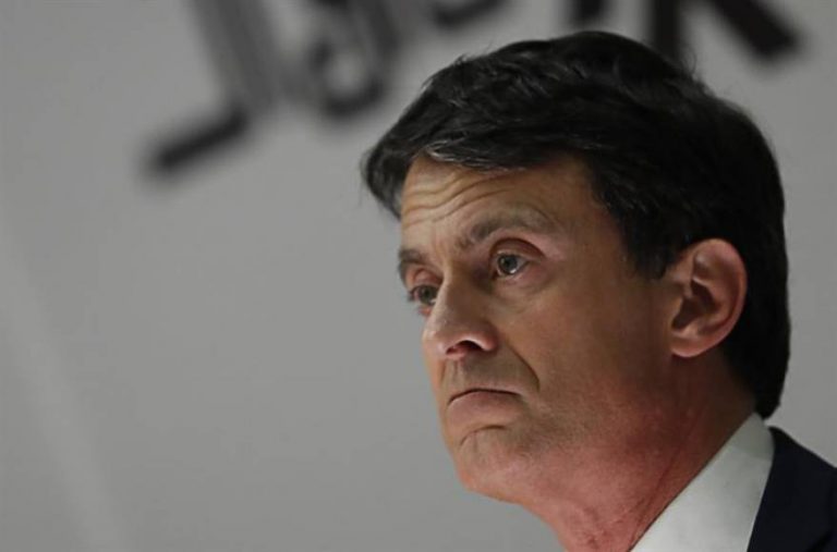 Manuel Valls tacha de «derecha radical» a VOX y reclama un Gobierno «PSOE y Cs»