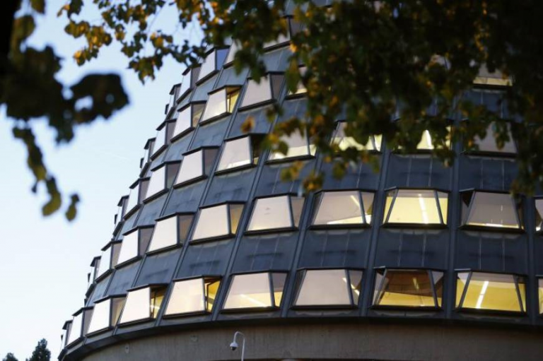 El Tribunal Constitucional rechaza el uso de la cámara oculta en el periodismo