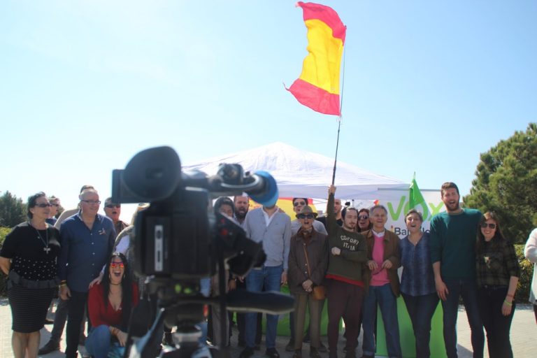 VOX reitera su «decisión inamovible a no plegarse a intereses de otro partido»