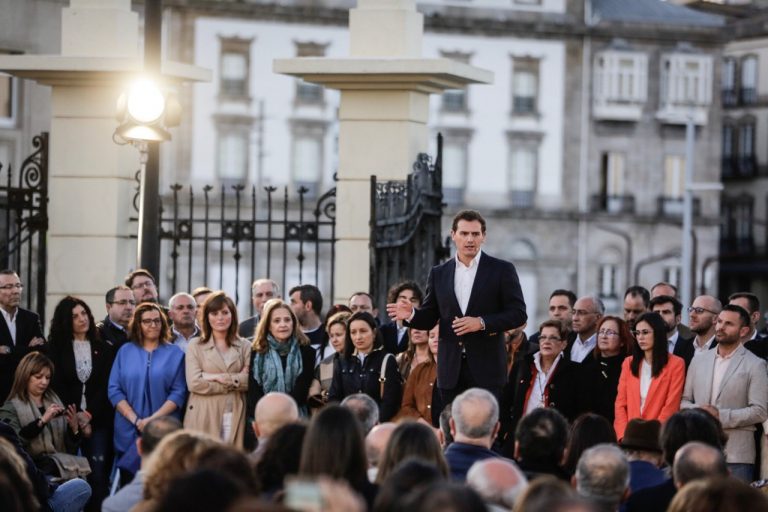 Rivera ofrece un «pacto al PP para echar a Sànchez» y gobernar juntos España tras el 28A