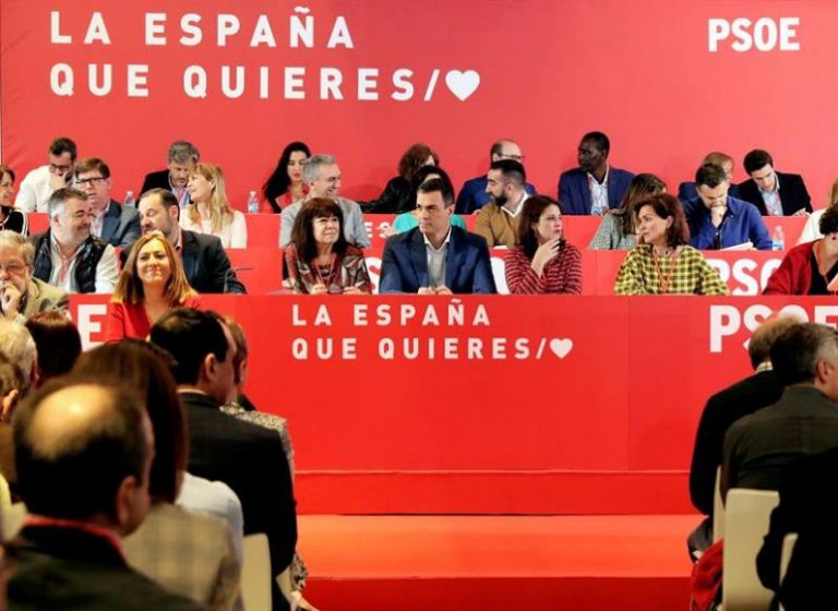 La tendencia del PSOE deja de ser al alza pero ganaría las elecciones, según encuestas