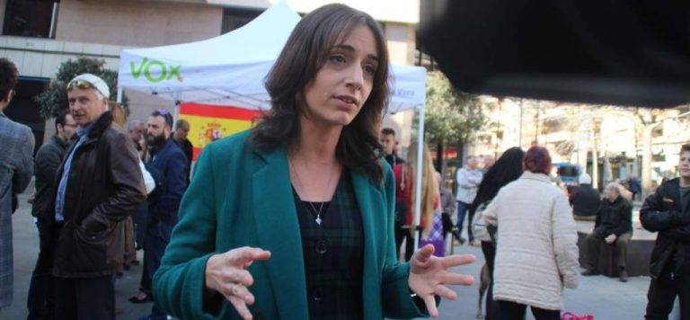 La concejal de Mataró afiliada de VOX Mónica Lora Cisqué rechaza la huelga «feminista» del 8-M