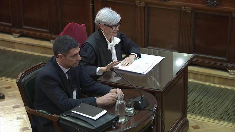 MADRID (ESPAÑA), 14.03.2019. Captura de la señal del Tribunal del Procés con la declaración del delincuente Josep Lluís Trapero, jefe de los Mossos . 1-O. Efe