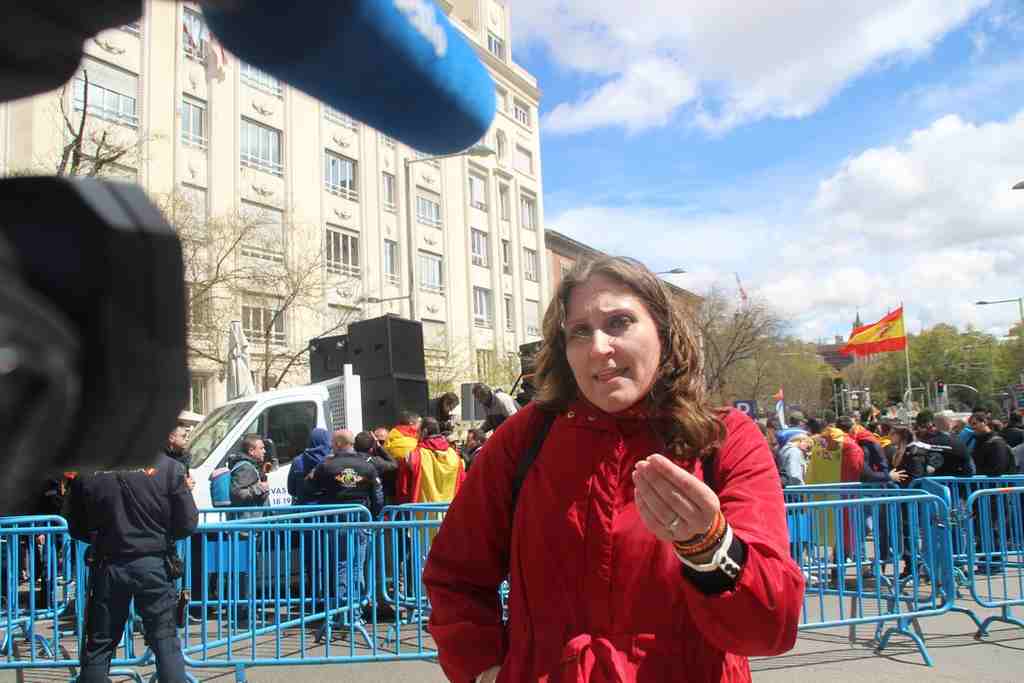 FOTOGRAFÍA. CONGRESO DE LOS DIPUTADOS DEL REINO DE ESPAÑA (MADRID), 06.04.2019. Vista de la líder de Democracia Popular Libertad (DLP), Sara González. (Ñ Pueblo).
