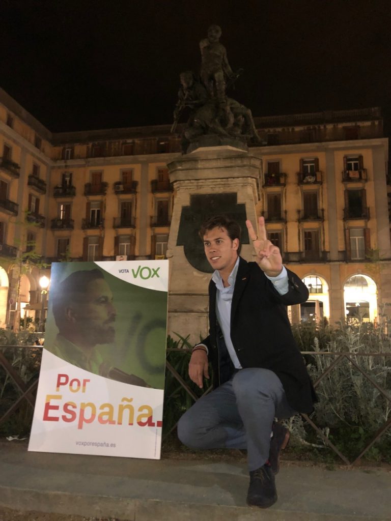 Mariano Álvarez de Castro, «valentía y orgullo de Gerona» con VOX y Alberto Tarradas