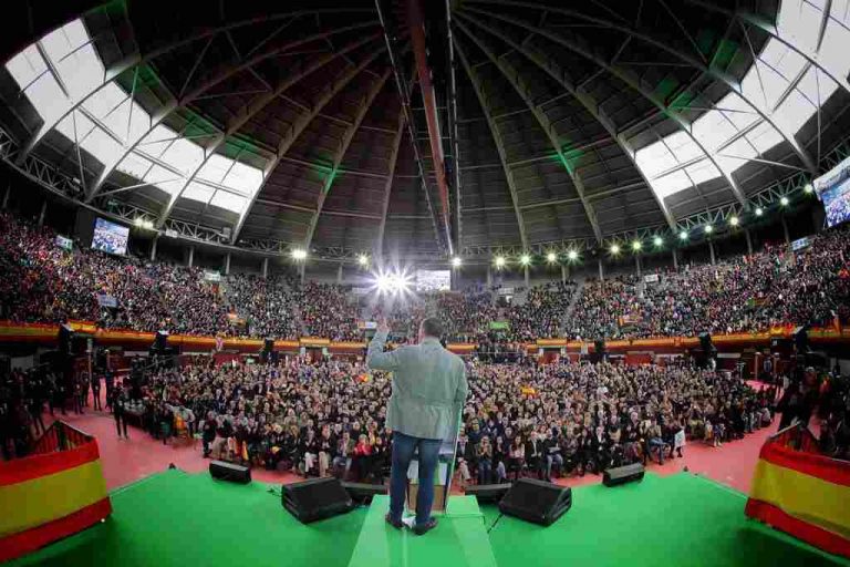 VOX peta el Cinturón Rojo de Madrid con más de 8.500 personas