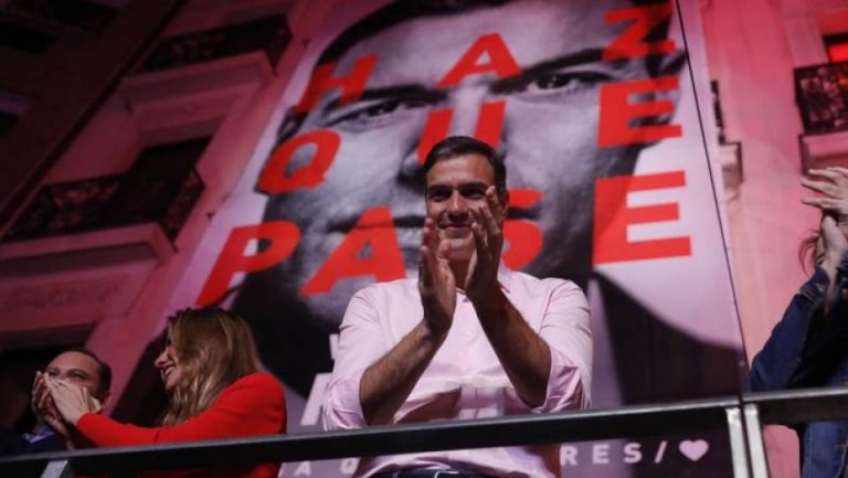 Sánchez dice que va a «gobernar dentro de la Constitución»