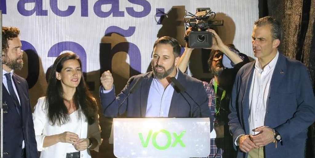 FOTOGRAFÍA. MADRID (ESPAÑA), 28.04.2019. Imagen histórica de VOX en una inédita noche para el partido político 'voz del pueblo' (VOX). Ñ Pueblo_