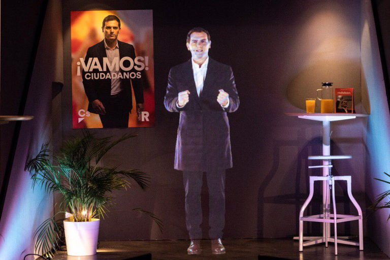 Rivera: «Pido que escojáis Cs para decirle «no» a Sánchez, Podemos y separatistas»