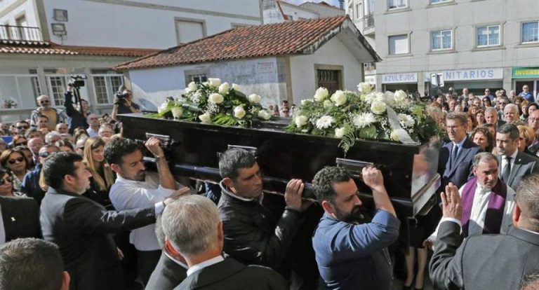 Multitudinario adiós a Maria y Alberto masacrados en Sri Lanka por los musulmanes