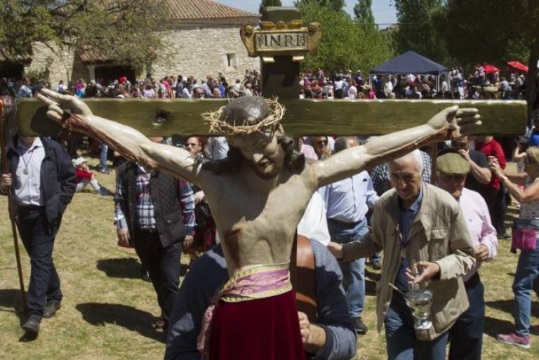 La cofradía de Valderrey de Zamora ya admite mujeres