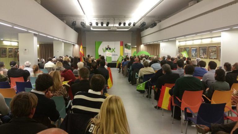 VOX resiste en Badalona «por España» en su primer mitin del 28A en Cataluña