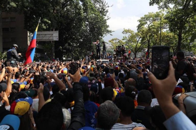 Apoyo internacional del alzamiento contra el chavismo (#FreeVenezuela)