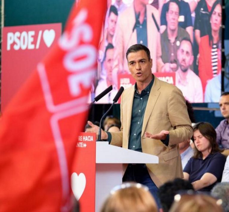 Sánchez: «La gente está cansada de VOX, PP y Cs; malos vecinos, siempre discutiendo»
