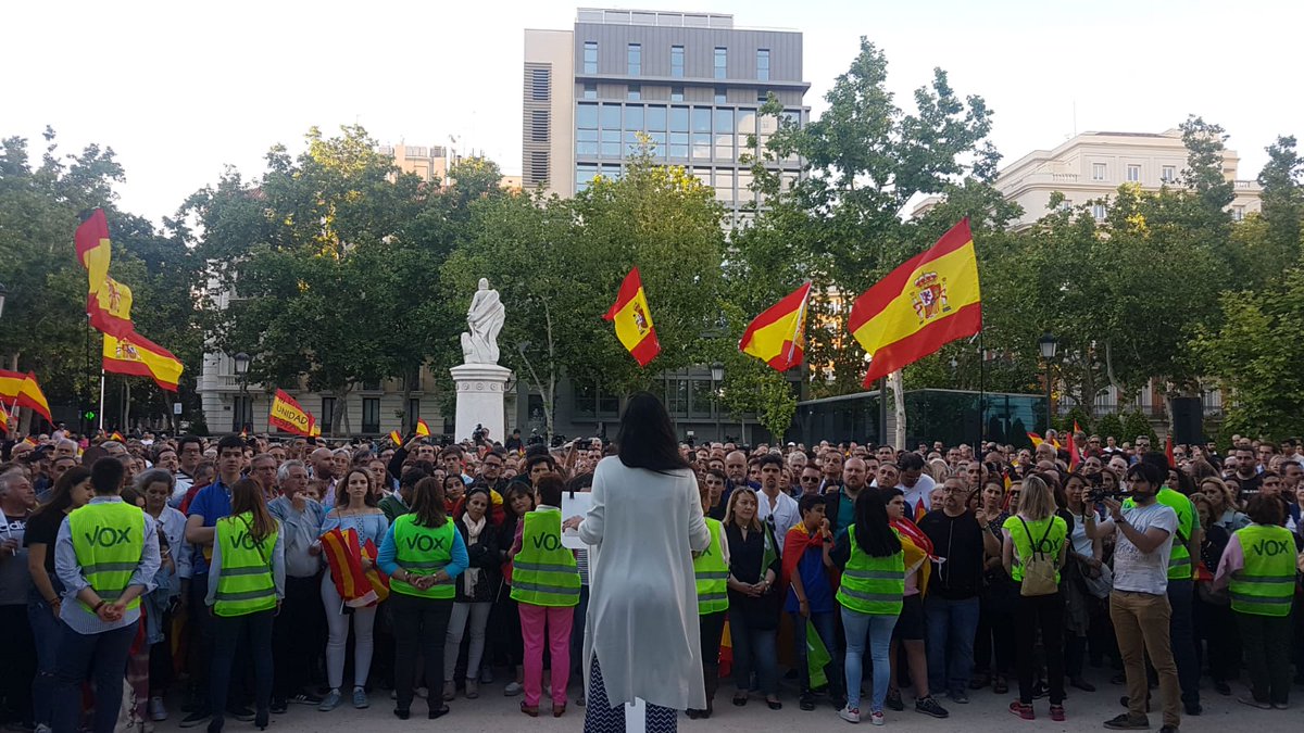 FOTOGRAFÍA. MADRID (ESPAÑA), 24.05.2019. Mitin de cierre de campaña de VOX en Madrid con la candidata de VOX a la presidencia. Ñ Pueblo (6)
