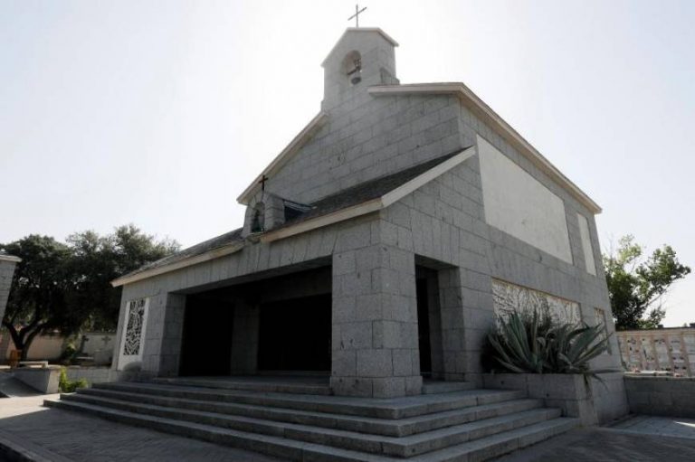 Sánchez prepara el nicho que acogerá Franco el 10Jun en El Prado tras su exhumación