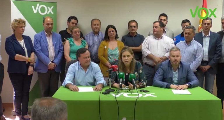 VOX celebra su victoria de 23 concejales en Sevilla, «una alternativa real a la izquierda»