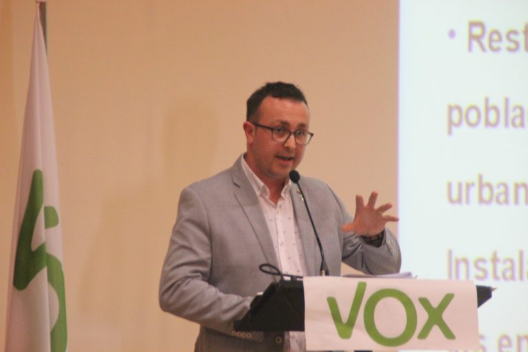 Candidato de VOX por El Vendrell propone un plan de ayuda para la gente mayor