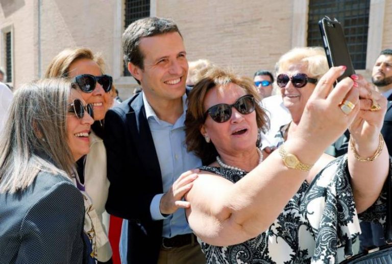 Casado: «El PP sigue siendo la casa» de la derecha