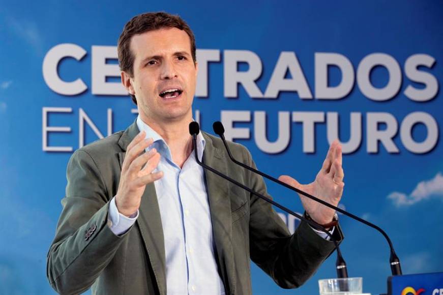 FOTOGRAFÍA. ÁGUILAS (ESPAÑA), 12.05.2019. El presidente del PP, Pablo Casado durante el mitin que ofrecido en el Auditorio infanta Elena de Águilas. Efe.