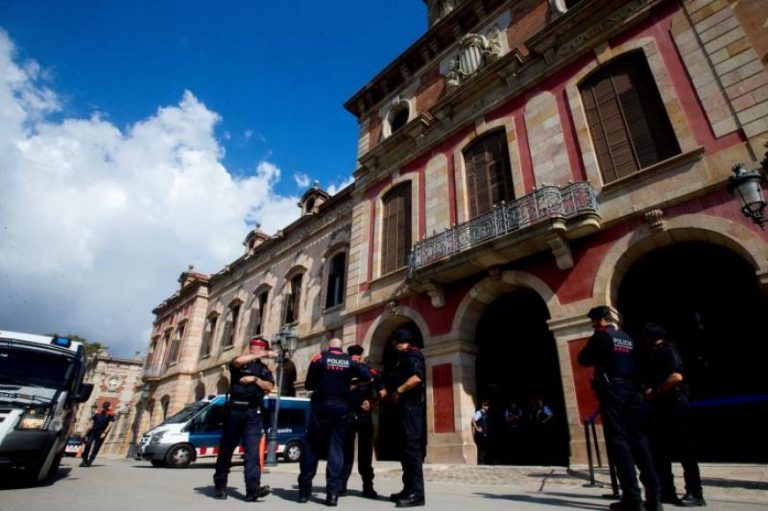 Torra crea la (ASI), su Policía de 71 agentes para escoltar a los «presidentes y consejeros»