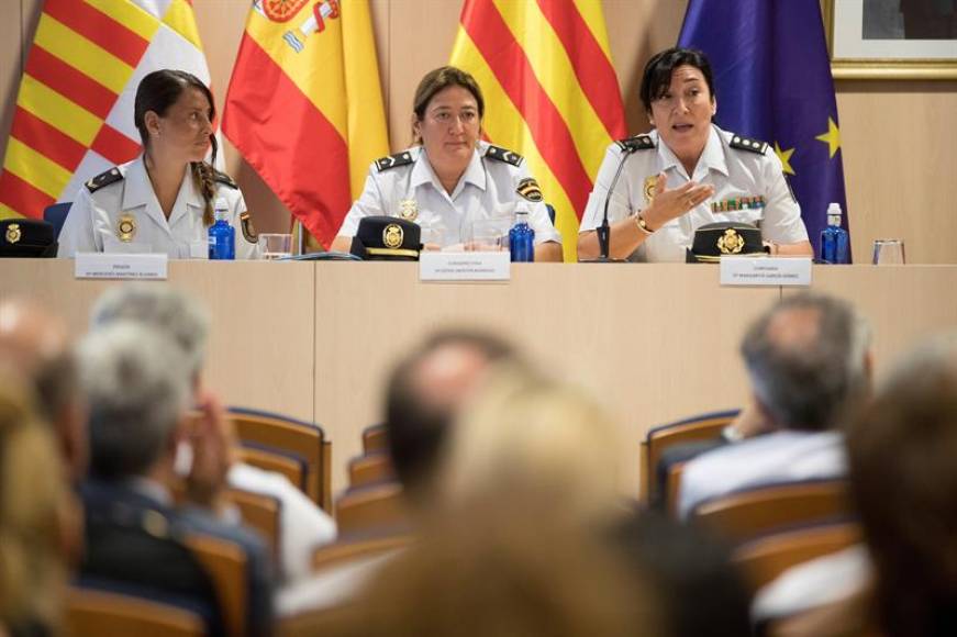 FOTOGRAFÍA. BARCELONA (ESPAÑA), 20.07.2019. La policía Mercedes Martínez, la subinspectora Ester Zapatero y la comisaria Margarita García. Efe