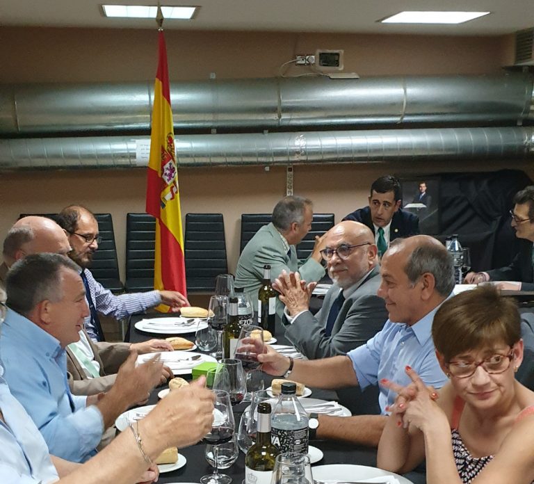 FOTOGRAFÍA. BARCELONA (ESPAÑA). 21.06.2019. La asociación monárquica «Unión Monárquica de España» (UME), el lustro del rey Felipe VI. Ñ Pueblo