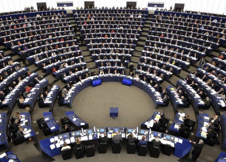 FOTOGRAFÍA. BRUSELAS (BÉGICA), MAYO 2018. Vista de un pleno del Parlamento Europeo coincidiendo con la visita de una delegación de eurodiputados. Efe