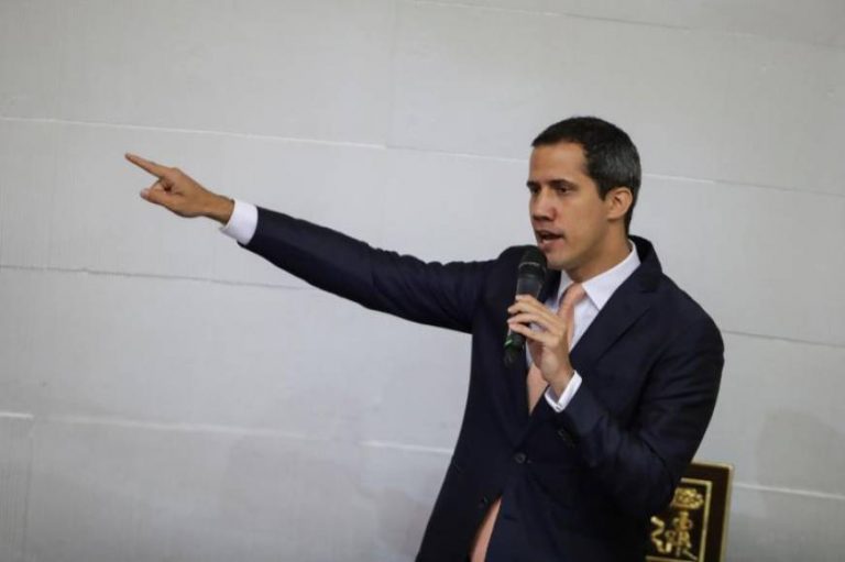Guaidó denuncia muerte de militar acusado de planear golpe contra Maduro