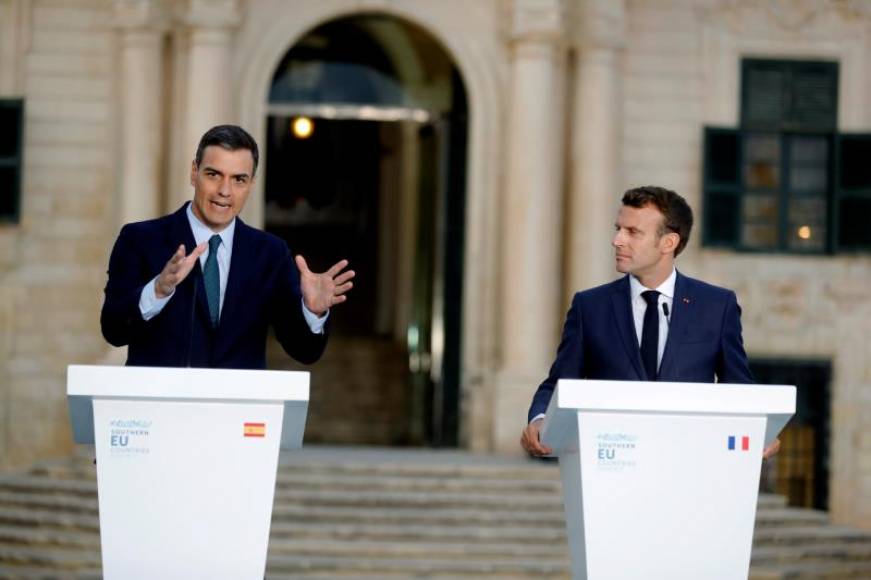 FOTOGRAFÍA. LA VALETA (MALTA), 14.07.2019. El presidente del Gobierno en funciones de España, Pedro Sánchez (i), junto al presidente francés, Emmanuel Macron (d). Efe