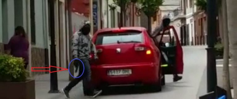 Los atracadores de Llinars del Vallés (Barcelona) iban armados