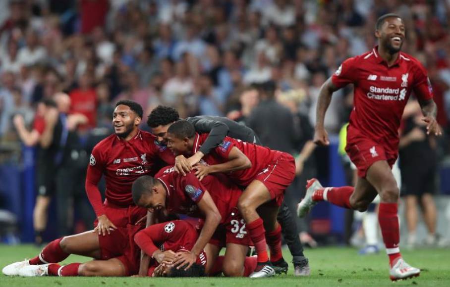 FOTOGRAFÍA. MADRID (ESPAÑA), 01.06.2019. Los jugadores del Liverpool celebra la consecución de una nueva Copa de Europa, la sexta, en el Wanda Metropolitano. Efe FOTOGRAFÍA. MADRID (ESPAÑA), 01.06.2019. Los jugadores del Liverpool celebra la consecución de una nueva Copa de Europa, la sexta, en el Wanda Metropolitano. Efe