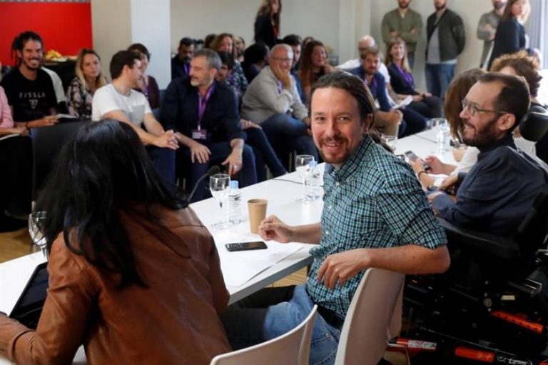 FOTOGRAFÍA. MADRID (ESPAÑA), 08.07.2019. El líder de Podemos Pablo Iglesias, y Pablo Echenique, secretario de organización de Podemos, en el Consejo Ciudadano Estatal de Podemos. Efe