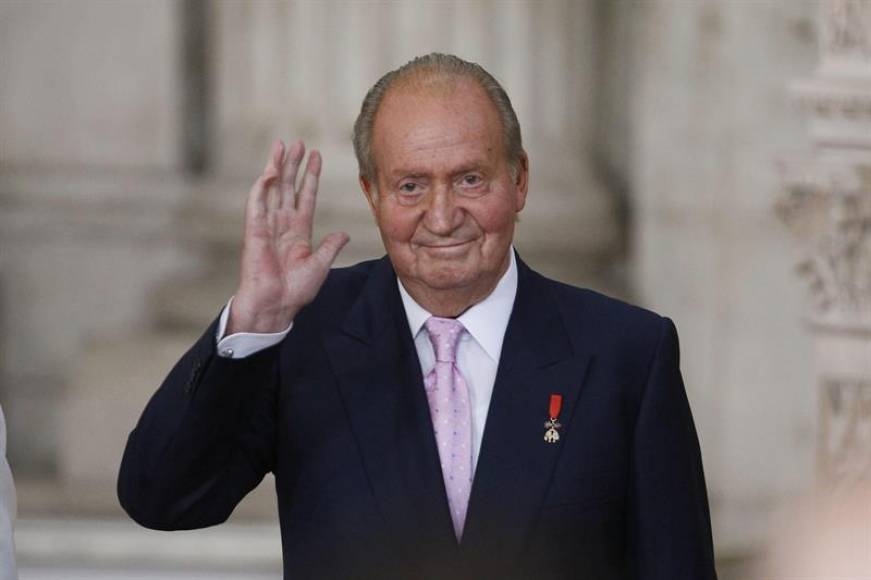 FOTOGRAFÍA. MADRID (ESPAÑA), AÑO 2019. El rey Juan Carlos saluda. Efe FOTOGRAFÍA. MADRID (ESPAÑA), AÑO 2019. El rey Juan Carlos saluda. Efe