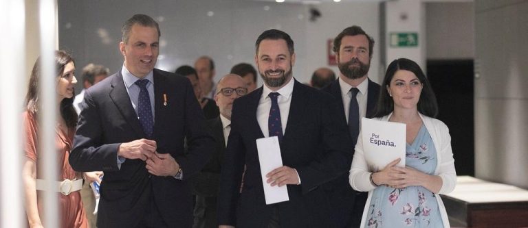 VOX se querella contra Zapatero por «colaboración» con la banda terrorista (ETA)
