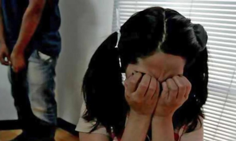 FOTOGRAFÍA. MUNDO, AÑO 2018. Vista de una menor tras sufrir abusos sexual de un familiar. Efe