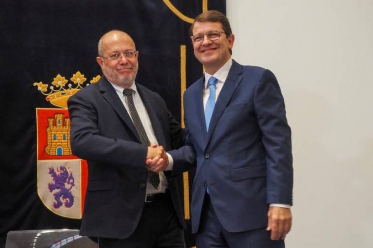 El pacto PP y Ciudadanos en Castilla y León genera «cabreo» entre votantes de Cs