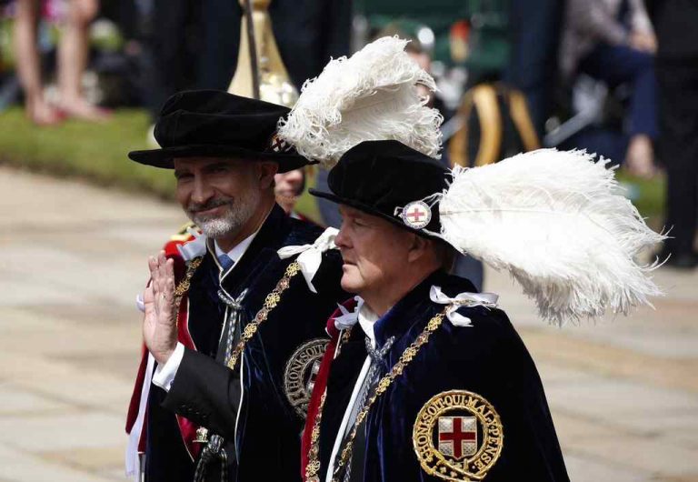 El Rey español investido «Caballero de la Orden de la Jarretera» en Windsor (Reino Unido)