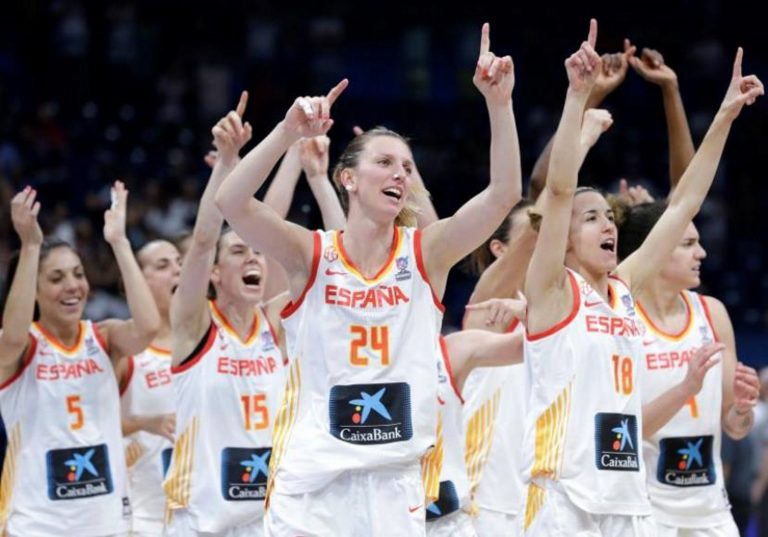 Las españolas sellan el pase a la final del Eurobasket 2019 con una lección de carácter