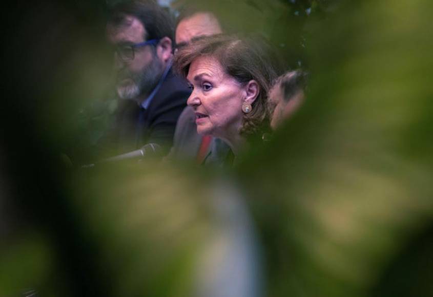 FOTOGRAFÍA. CARMONA (SEVILLA) ESPAÑA, 01.07.2019. La vicepresidenta del Gobierno en funciones, Carmen Calvo, durante su intervención hoy. Efe.