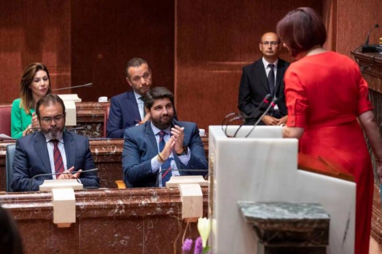 El candidato del PP López Miras fracasa en Murcia por el veto del PP y Cs a VOX