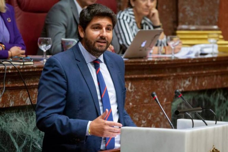 Fernando López Miras, presidente de Murcia con los votos de PP, Cs y Vox