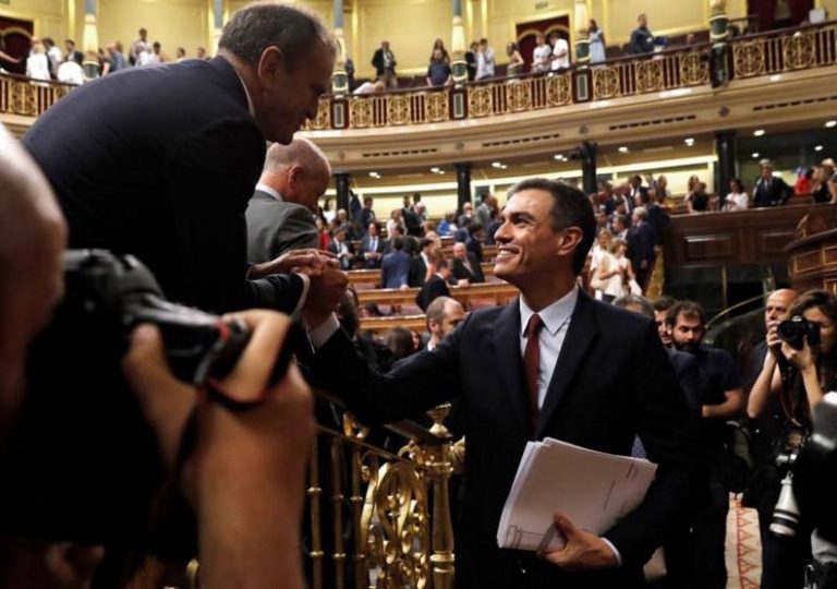 Sánchez ni habla del Procés ni del Referéndum en su intervencíón de investidura