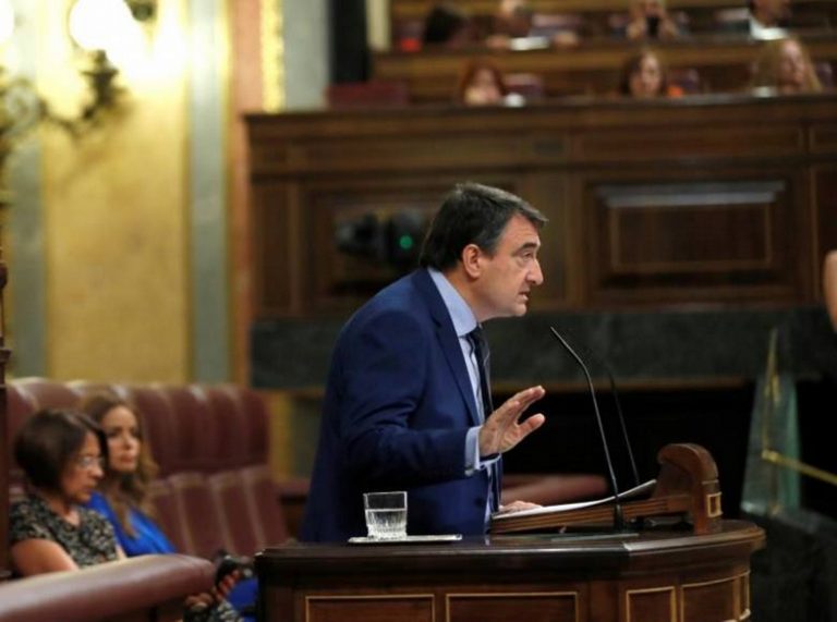 El PNV se abstendrá en la investidura de Sánchez