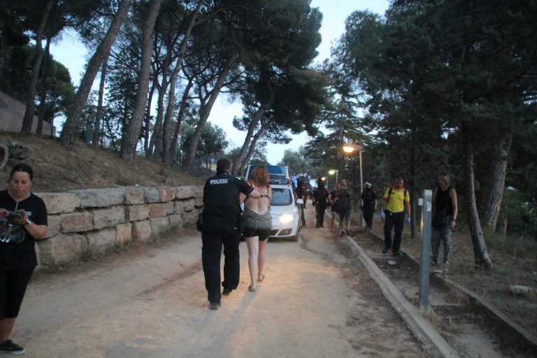 La vecina de Barcelona R.M.M.C., investigada por difundir un video faso sobre MENAS