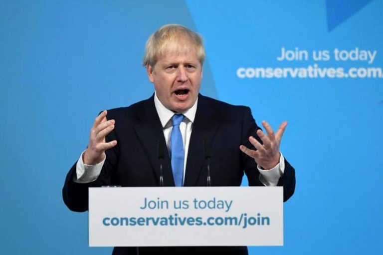 Boris Johnson sucede a Theresa May y se conjura para un Brexit con o sin acuerdo